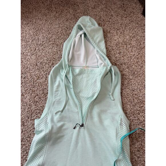 Hooded CALIA sleeveless shirt,  size Small, Teal - Picture 5 of 8